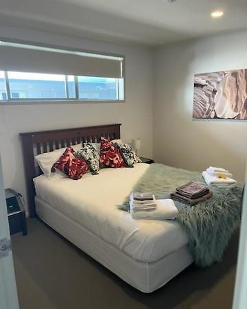 Apartment By The Marina Whitianga Bagian luar foto