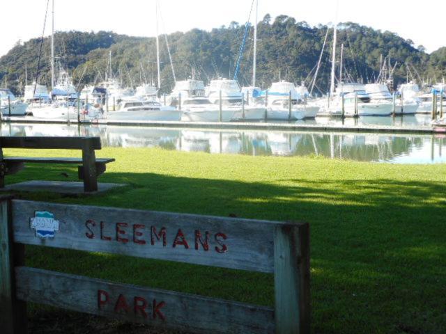 Apartment By The Marina Whitianga Bagian luar foto