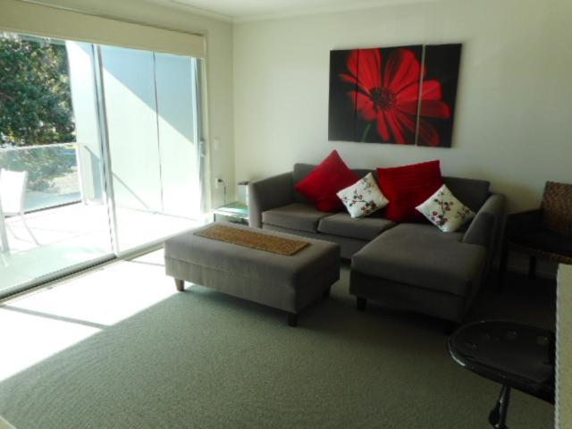 Apartment By The Marina Whitianga Bagian luar foto